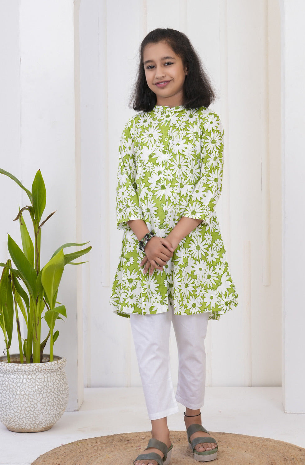 Green With White Floral Print Cotton Kurti