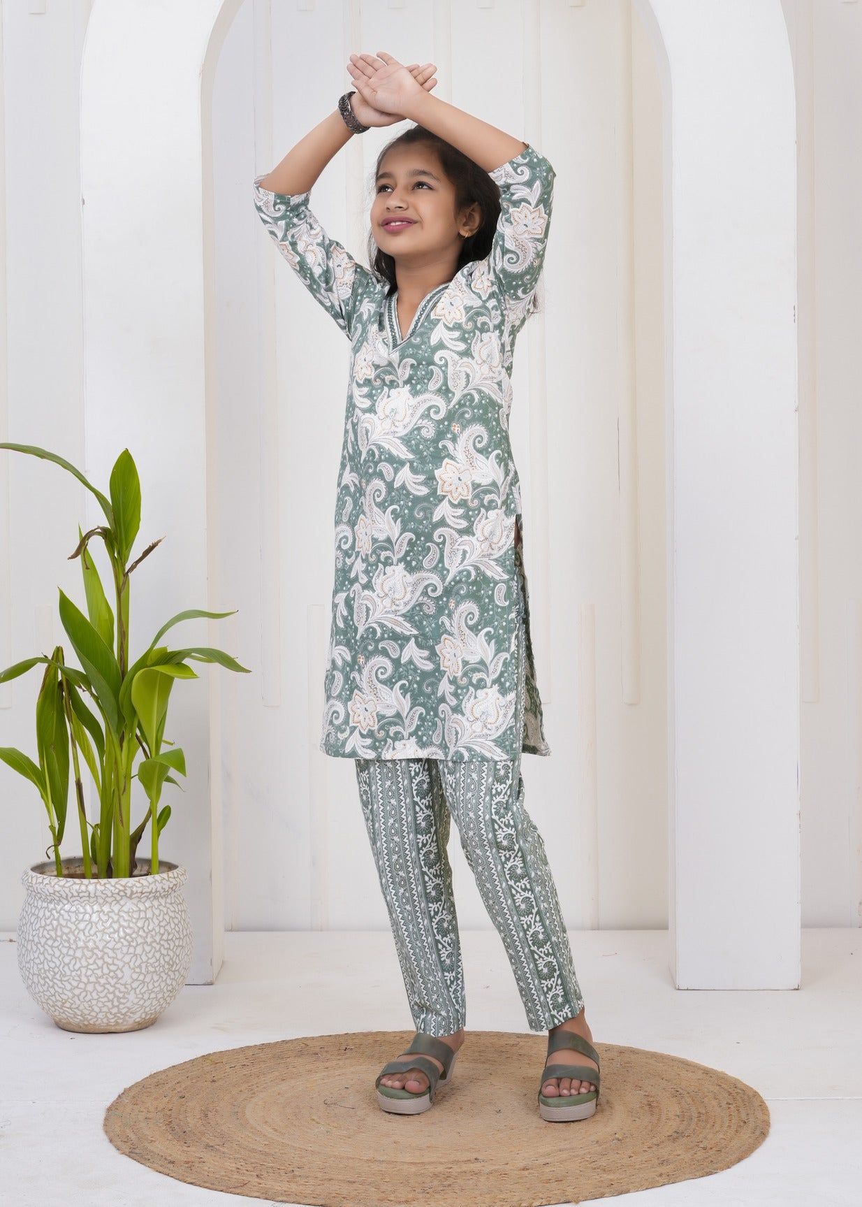 Green With White Floral Printed Cotton Kurti Set