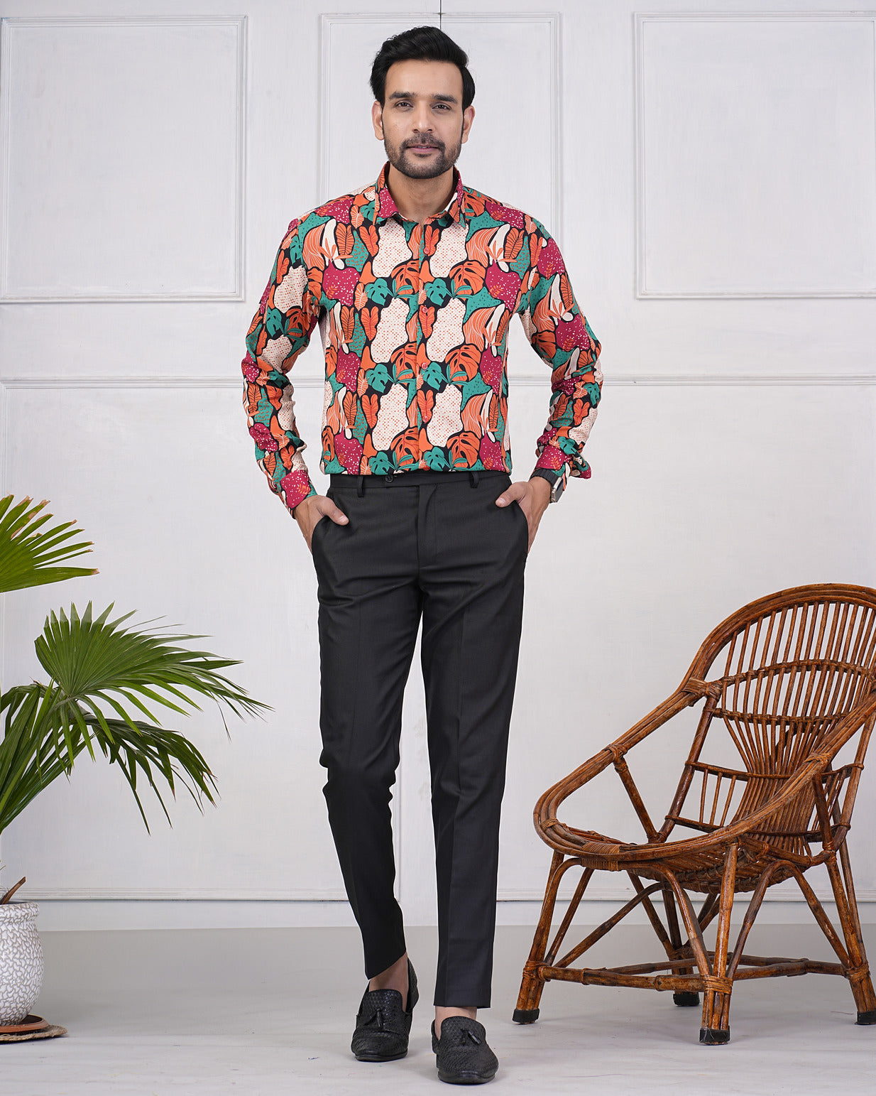 Multicolor Regular Fit Men's Casual Printed Shirt