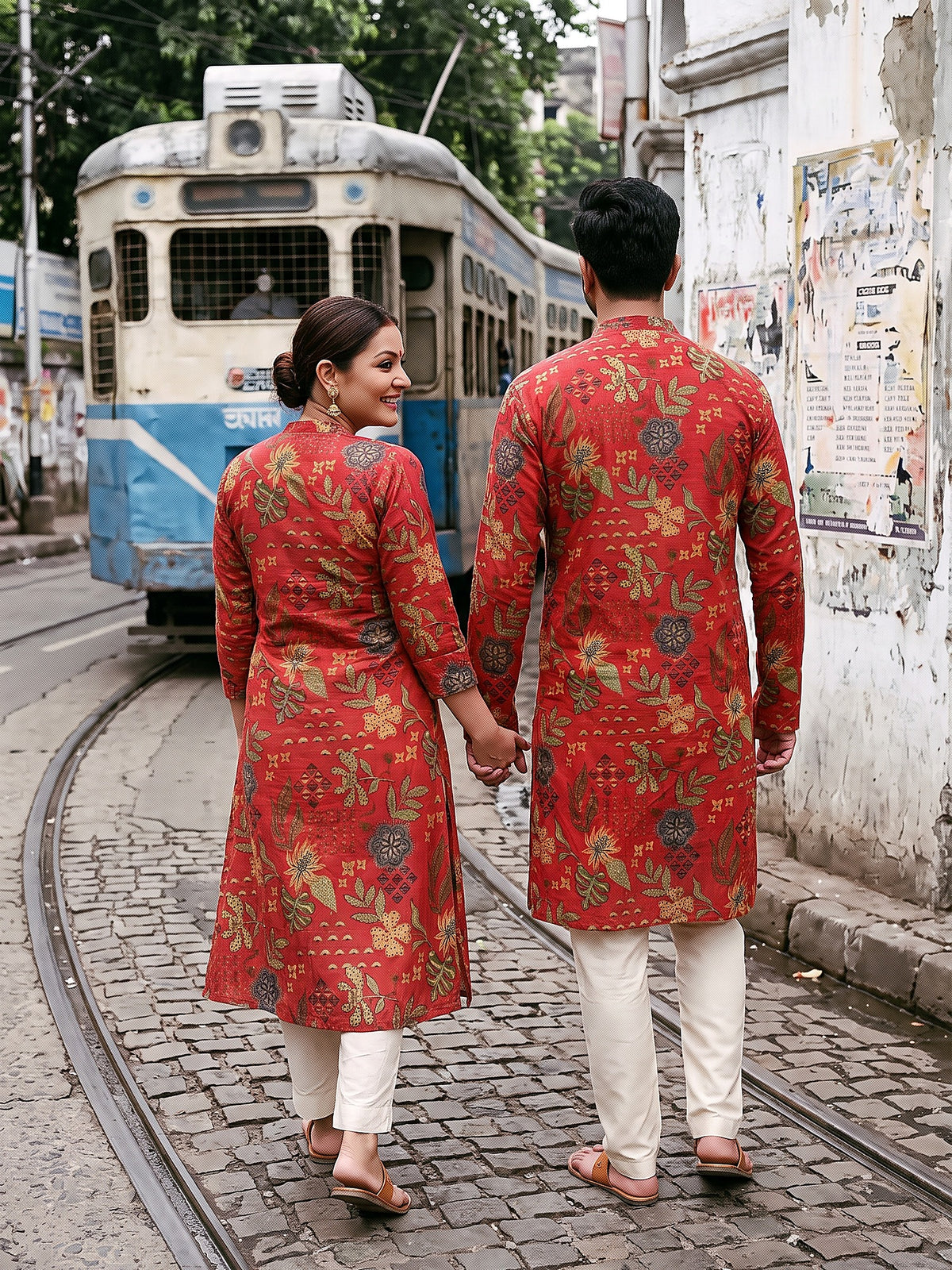 Red Tropical Jodi couple back view